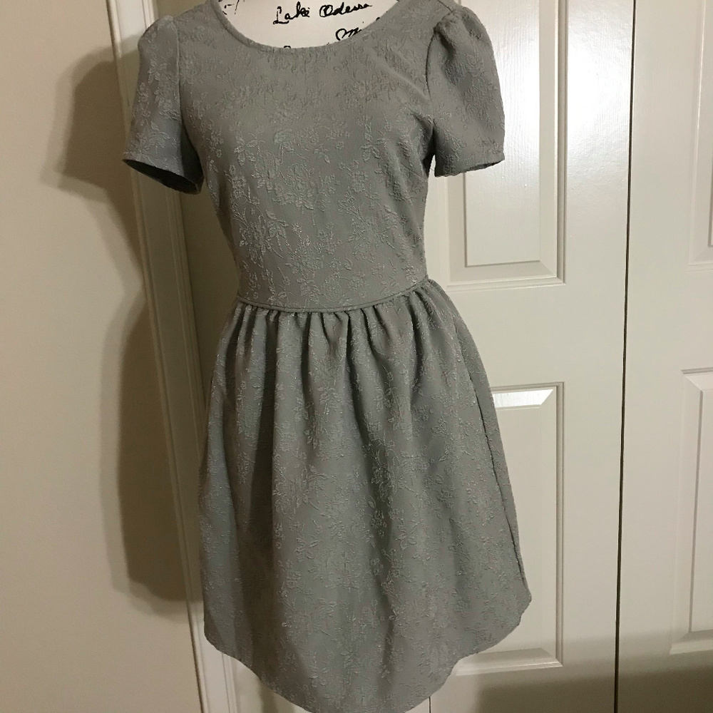 Womens Sugarlips Gray Floral Dress S